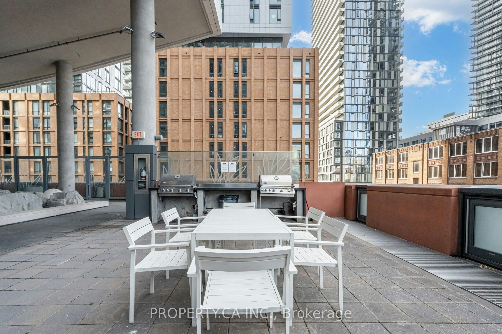 1609-21 Widmer Street, Toronto, ON, M5V 2E8 - 28