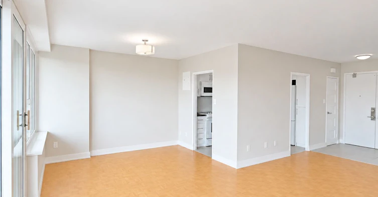 709-10 Shallmar Boulevard, Toronto, ON, M5N 1J4 - 2