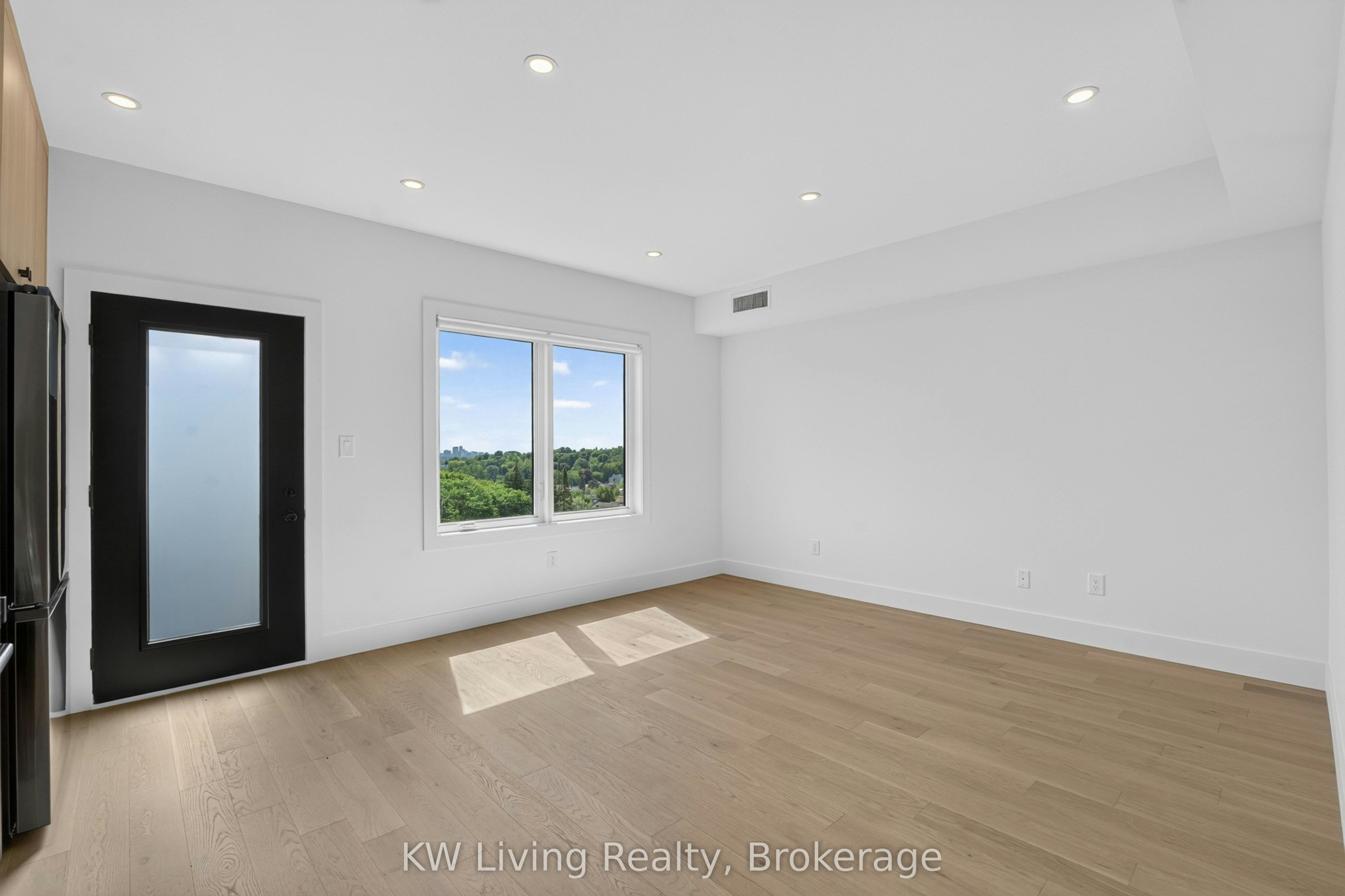 484 Westmount Avenue, Toronto, ON, M6E 3N5 - 15