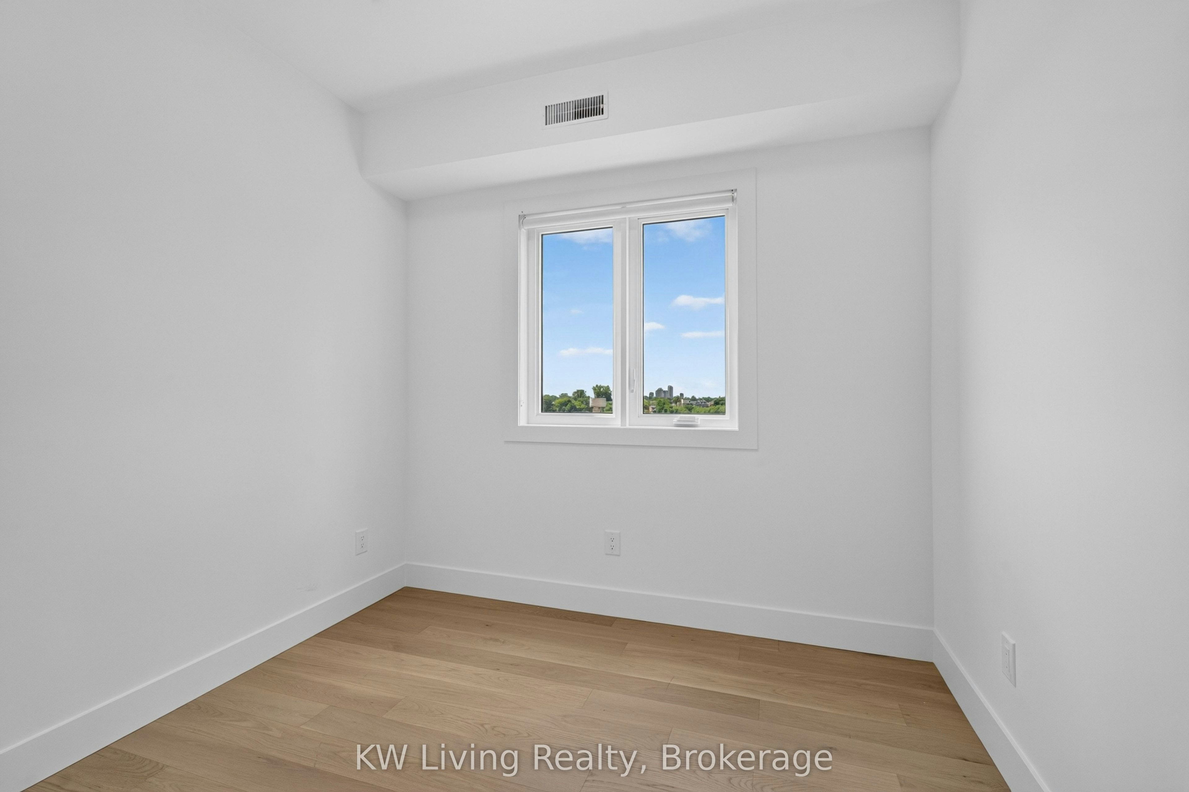 484 Westmount Avenue, Toronto, ON, M6E 3N5 - 20