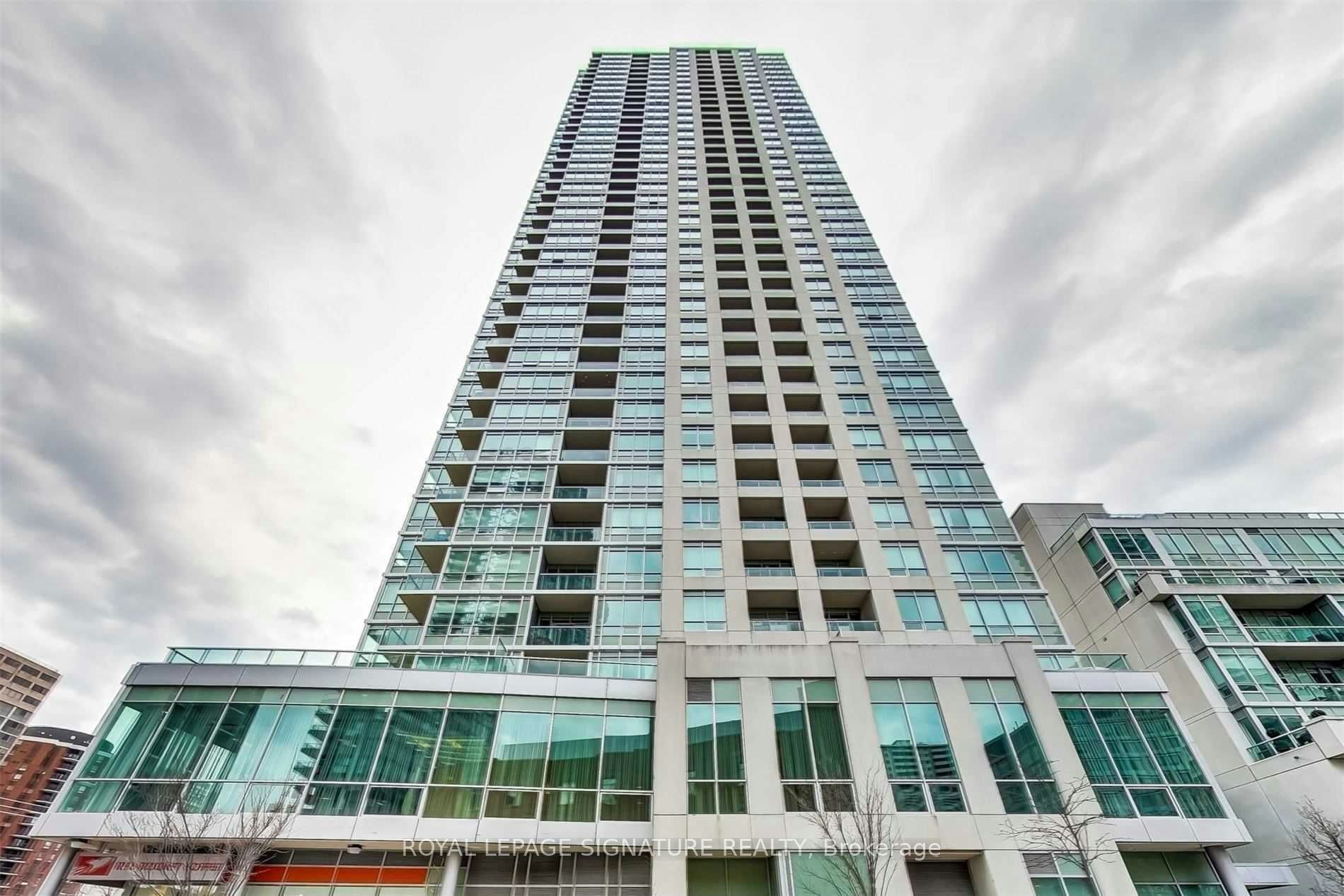 904-120 Homewood Avenue, Toronto, ON, M4Y 2J3