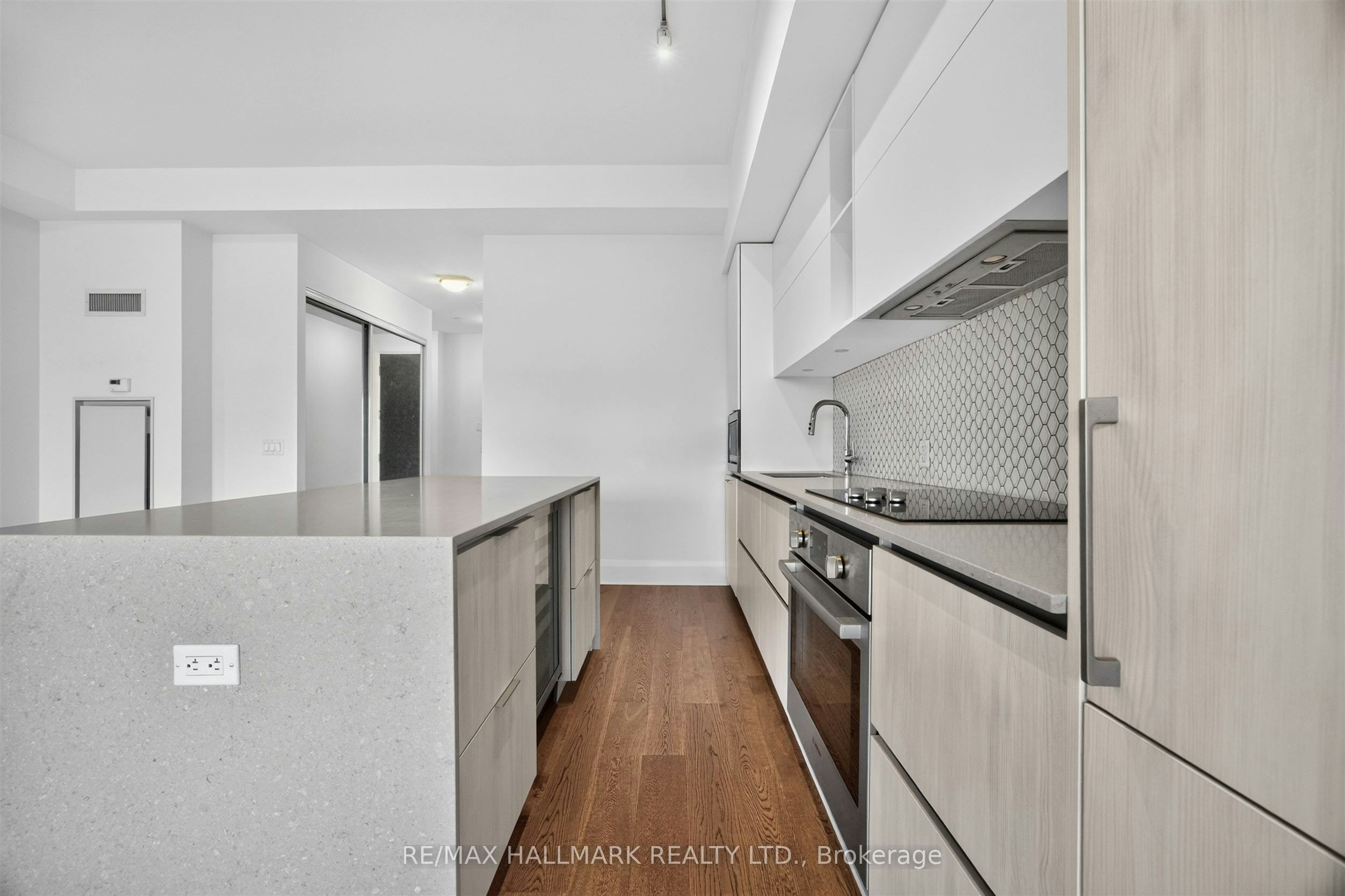 803-151 Avenue Road, Toronto, ON, M5R 0B8 - 13