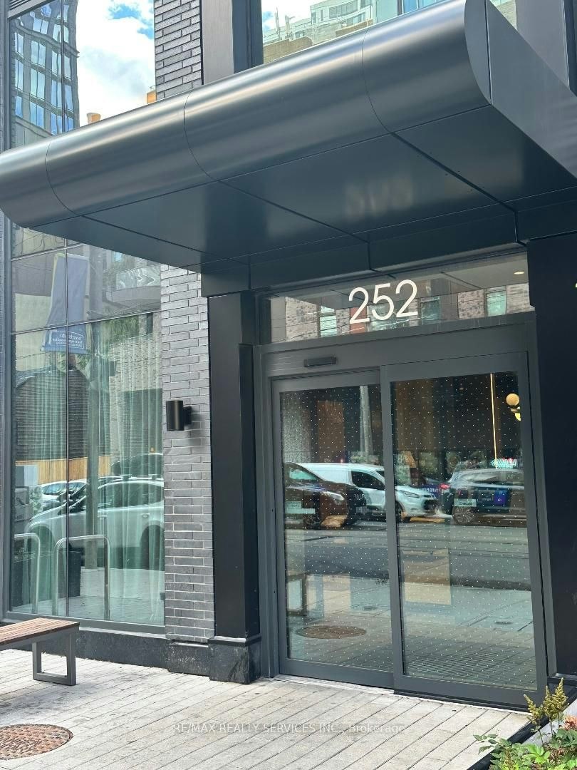 5612-252 Church Street, Toronto, ON, M5B 0E6 - 3
