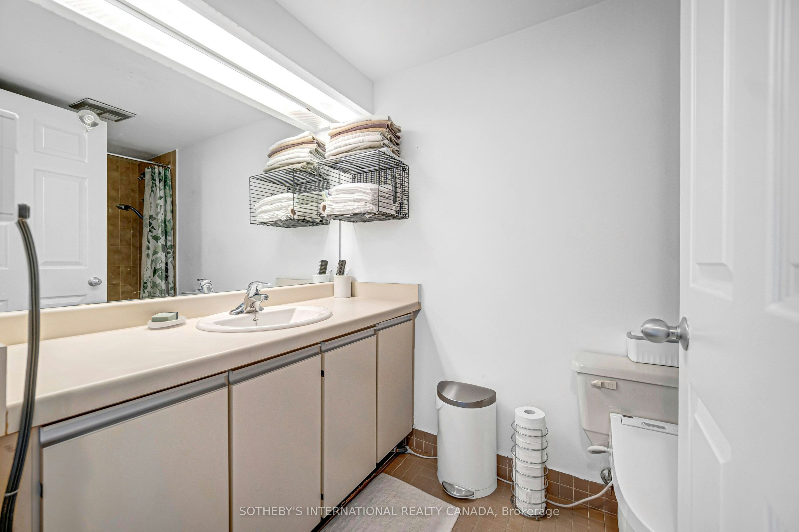 904-360 Bloor Street E, Toronto, ON, M4W 3M3 - 20