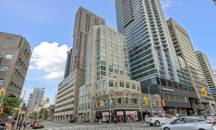 PH03-409 Bloor Street W