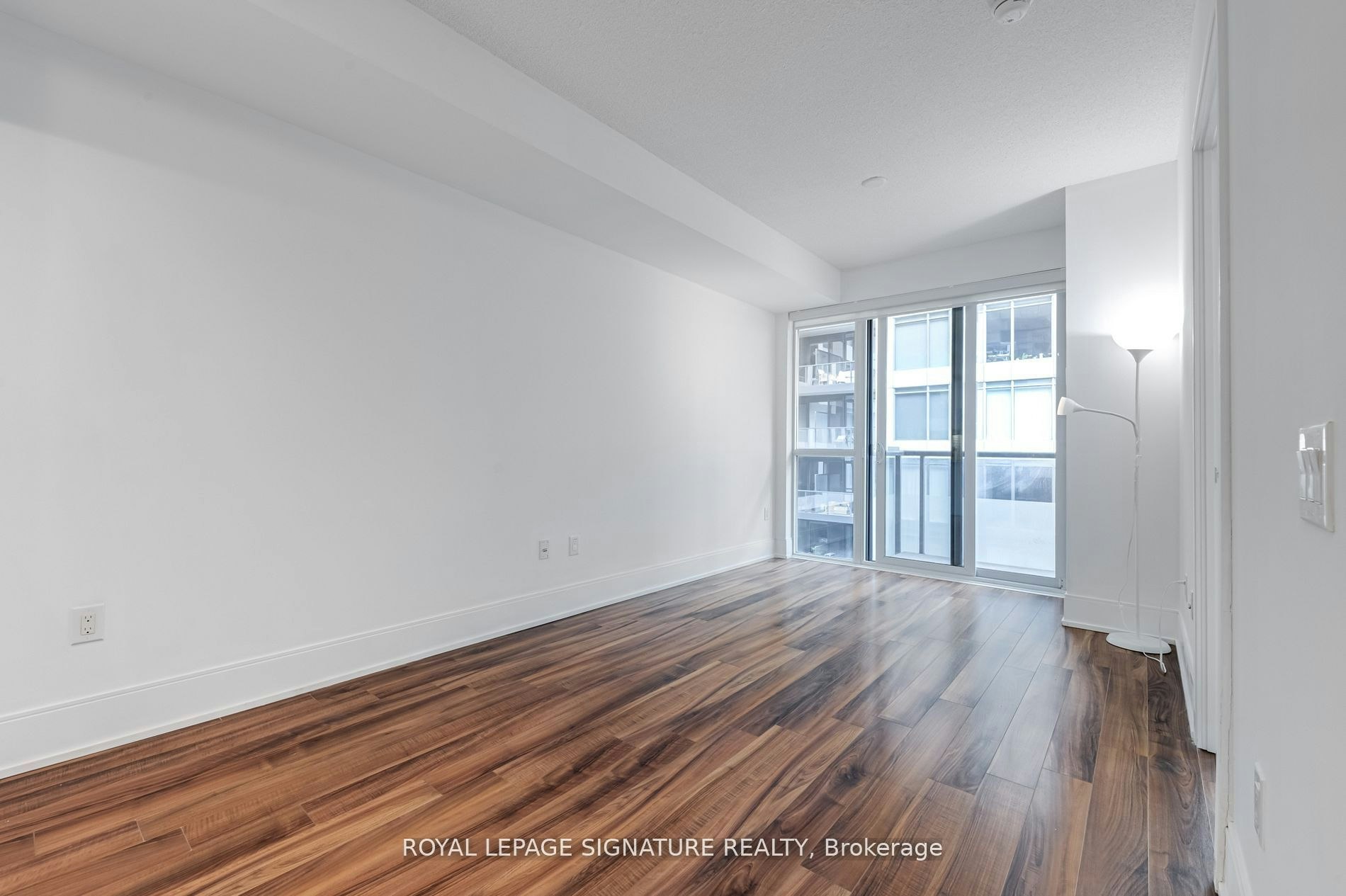 1103-560 Front Street W, Toronto, ON, M5V 1C1 - 8