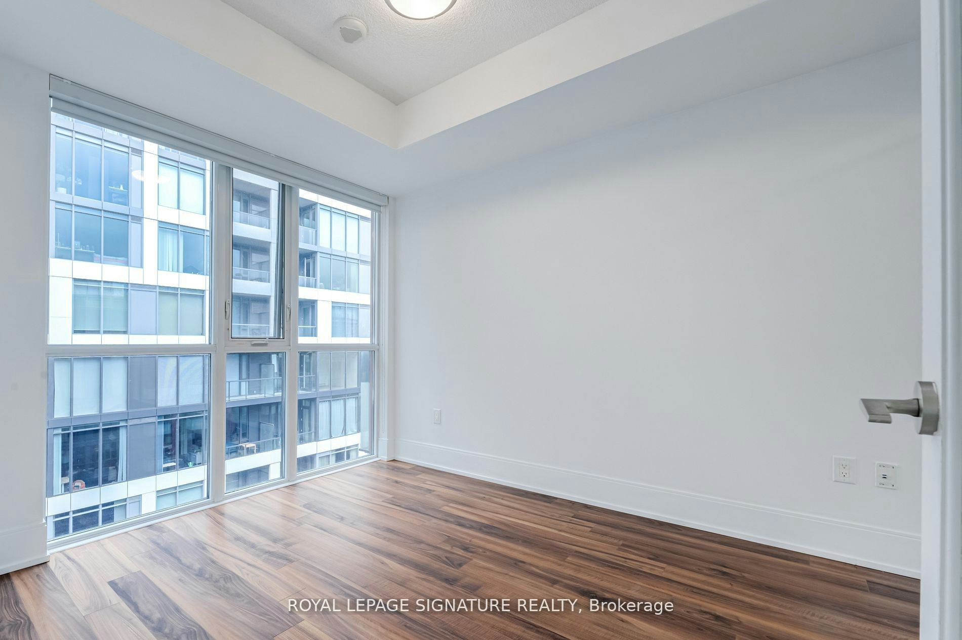 1103-560 Front Street W, Toronto, ON, M5V 1C1 - 11