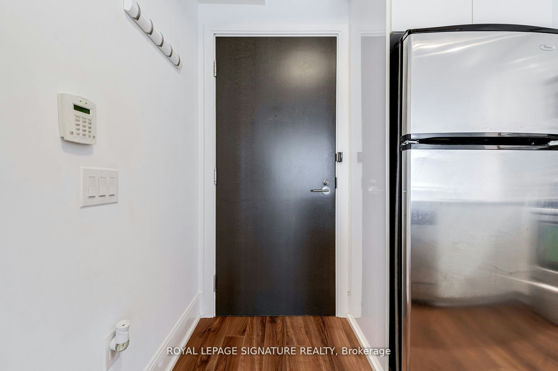 1103-560 Front Street W, Toronto, ON, M5V 1C1 - 2