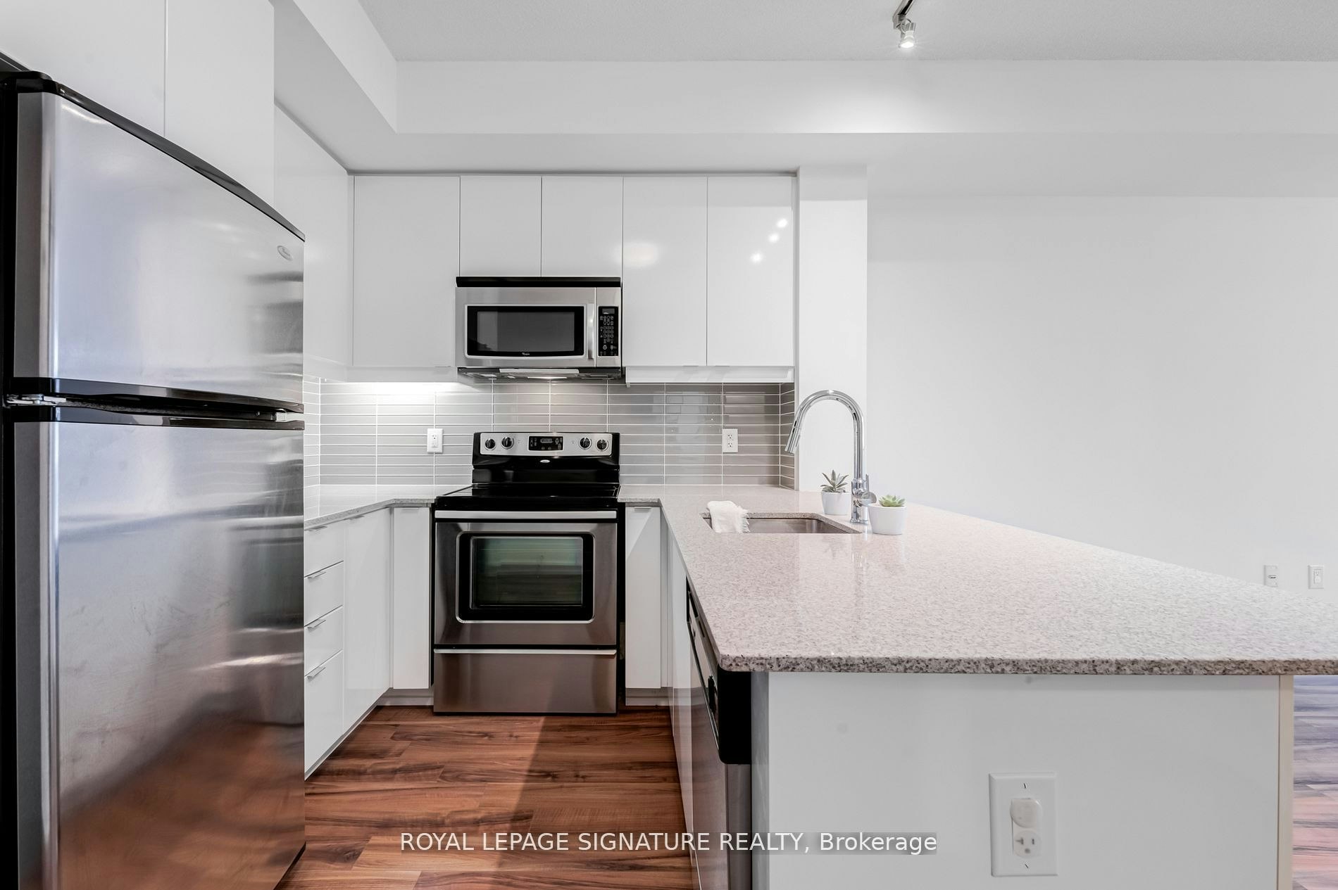 1103-560 Front Street W, Toronto, ON, M5V 1C1 - 7