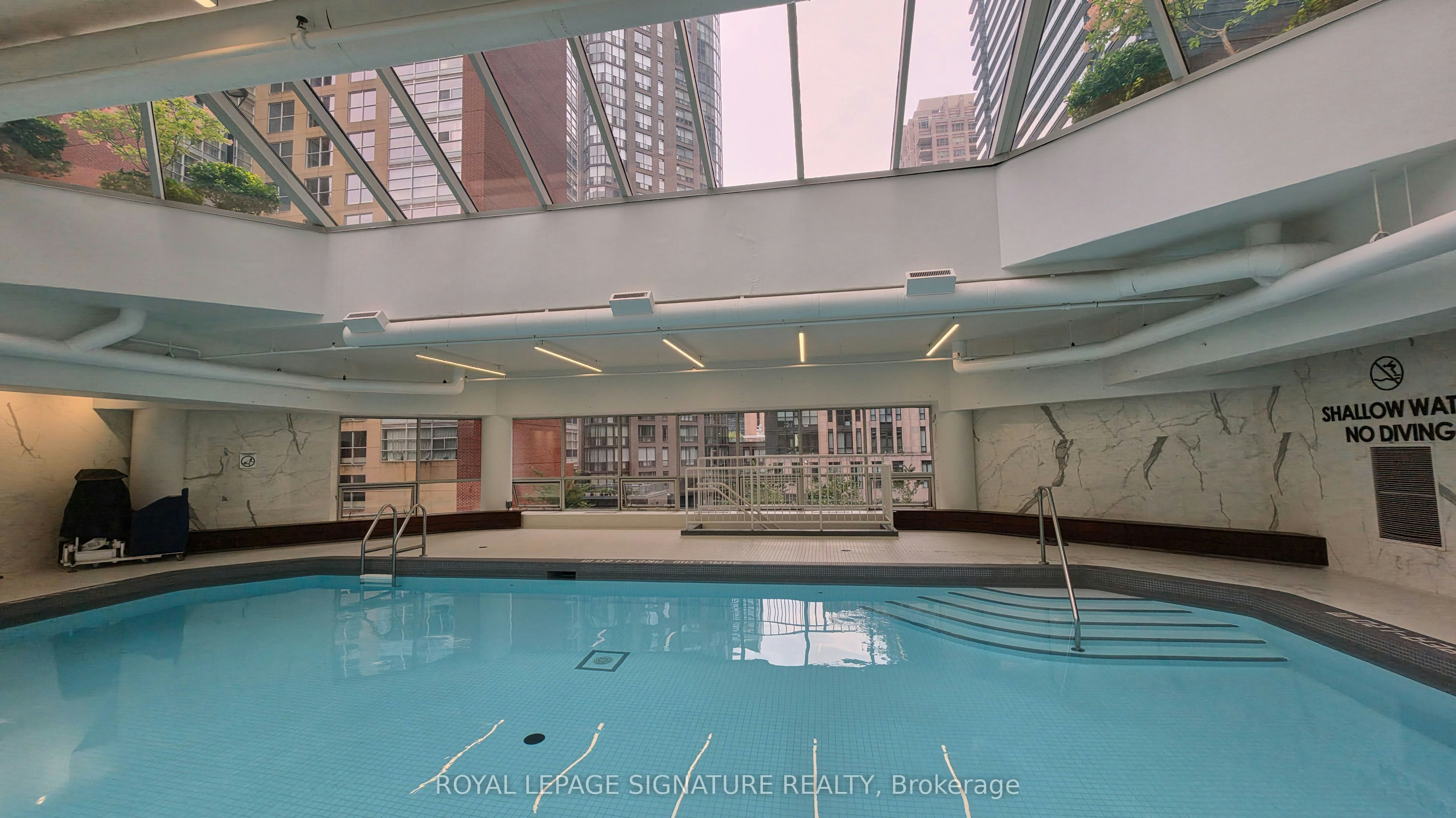 2019-1001 Bay Street, Toronto, ON, M5S 3A6 - 16