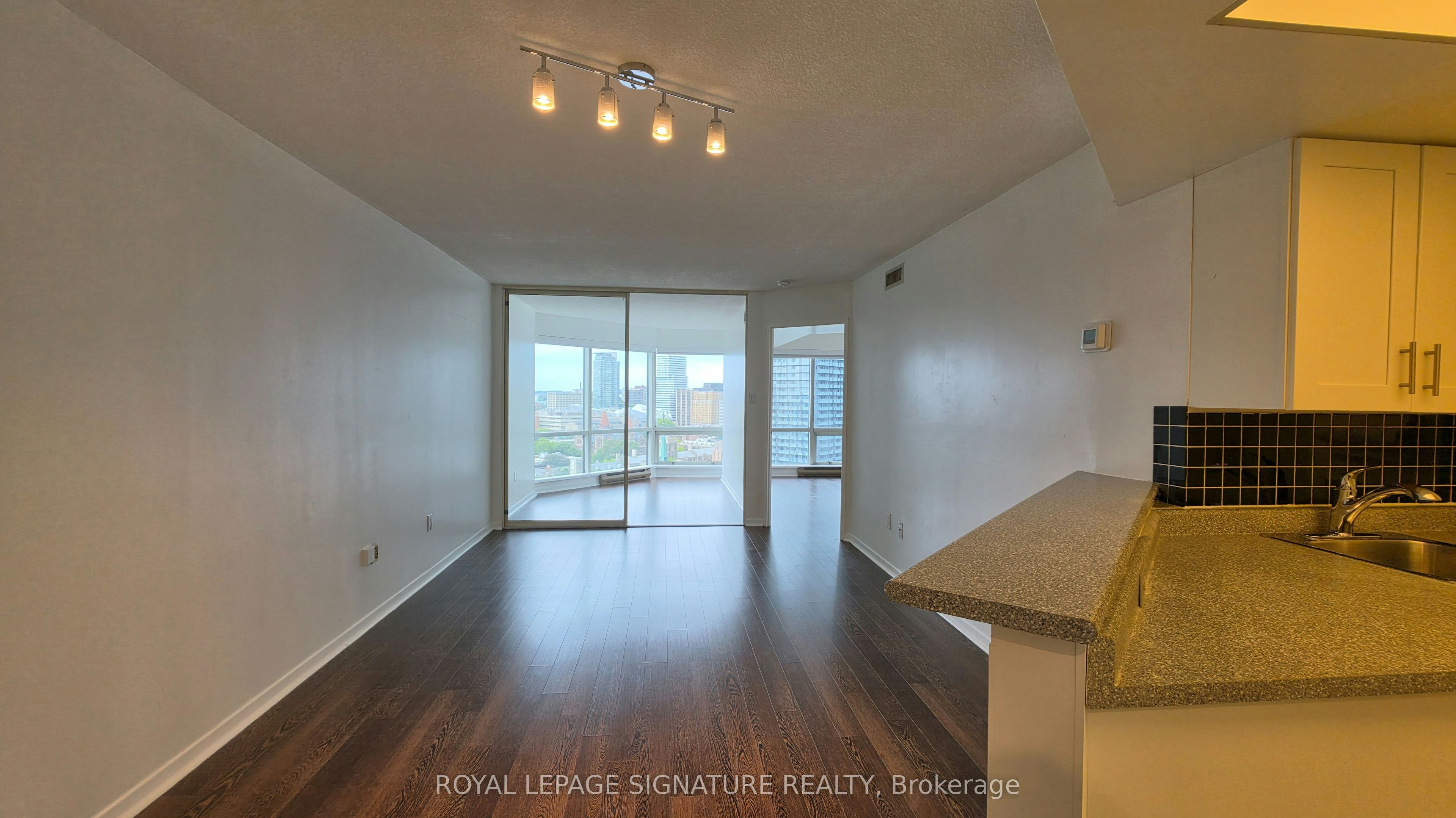 2019-1001 Bay Street, Toronto, ON, M5S 3A6 - 3