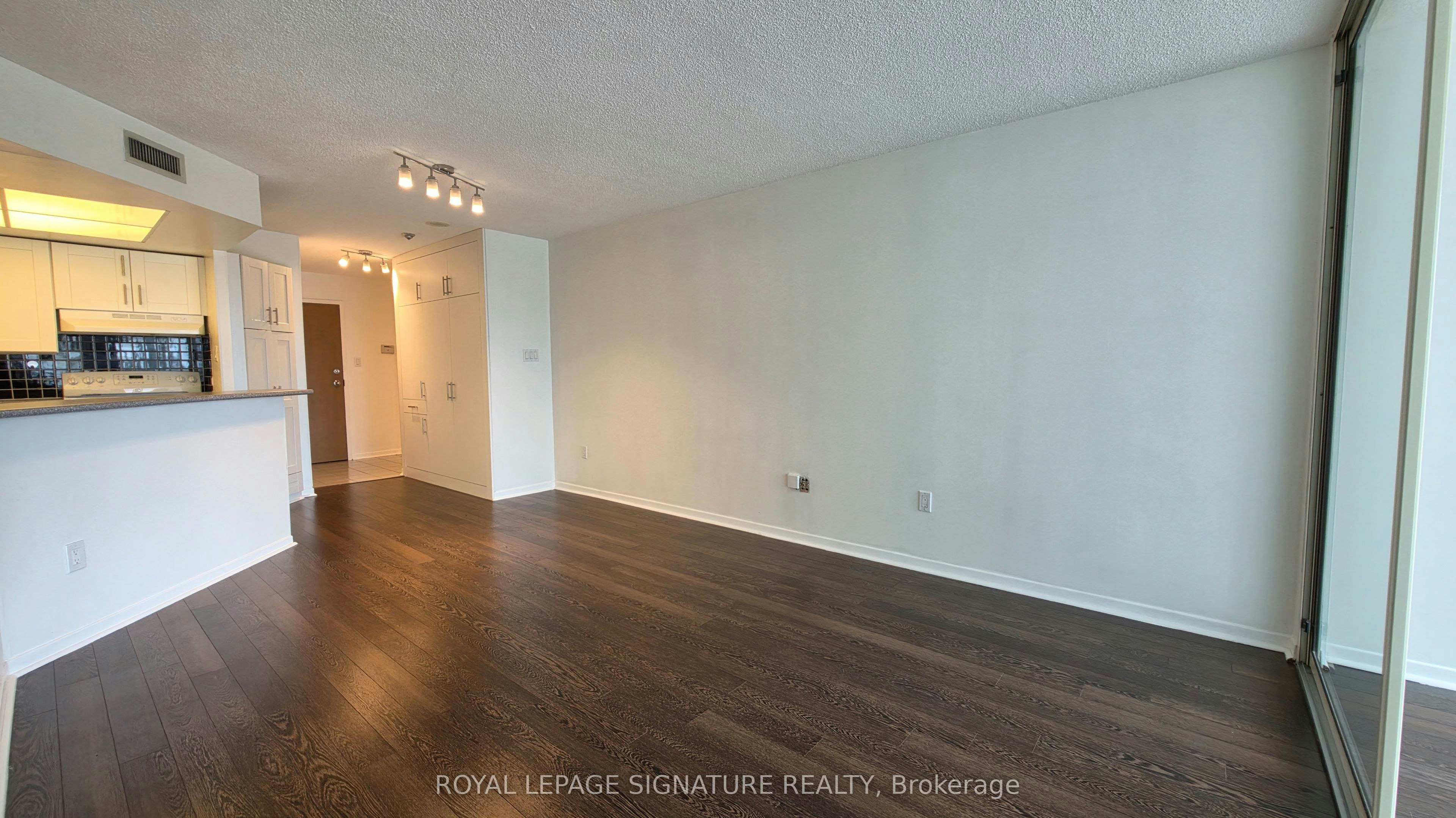2019-1001 Bay Street, Toronto, ON, M5S 3A6 - 9