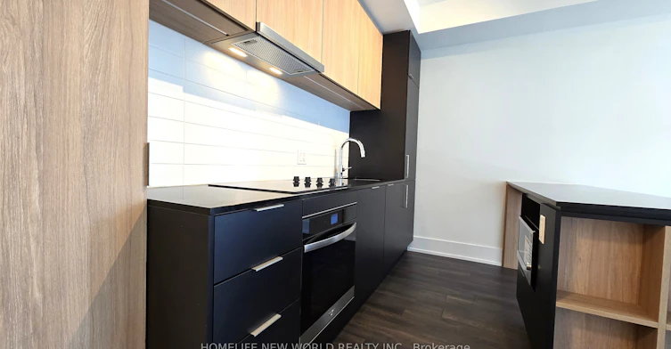 5001-89 Church Street, Toronto, ON, M5C 0B7 - 4