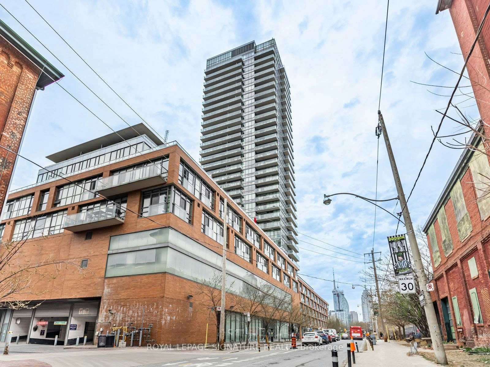 2406-33 Mill Street, Toronto, ON, M5A 3R3