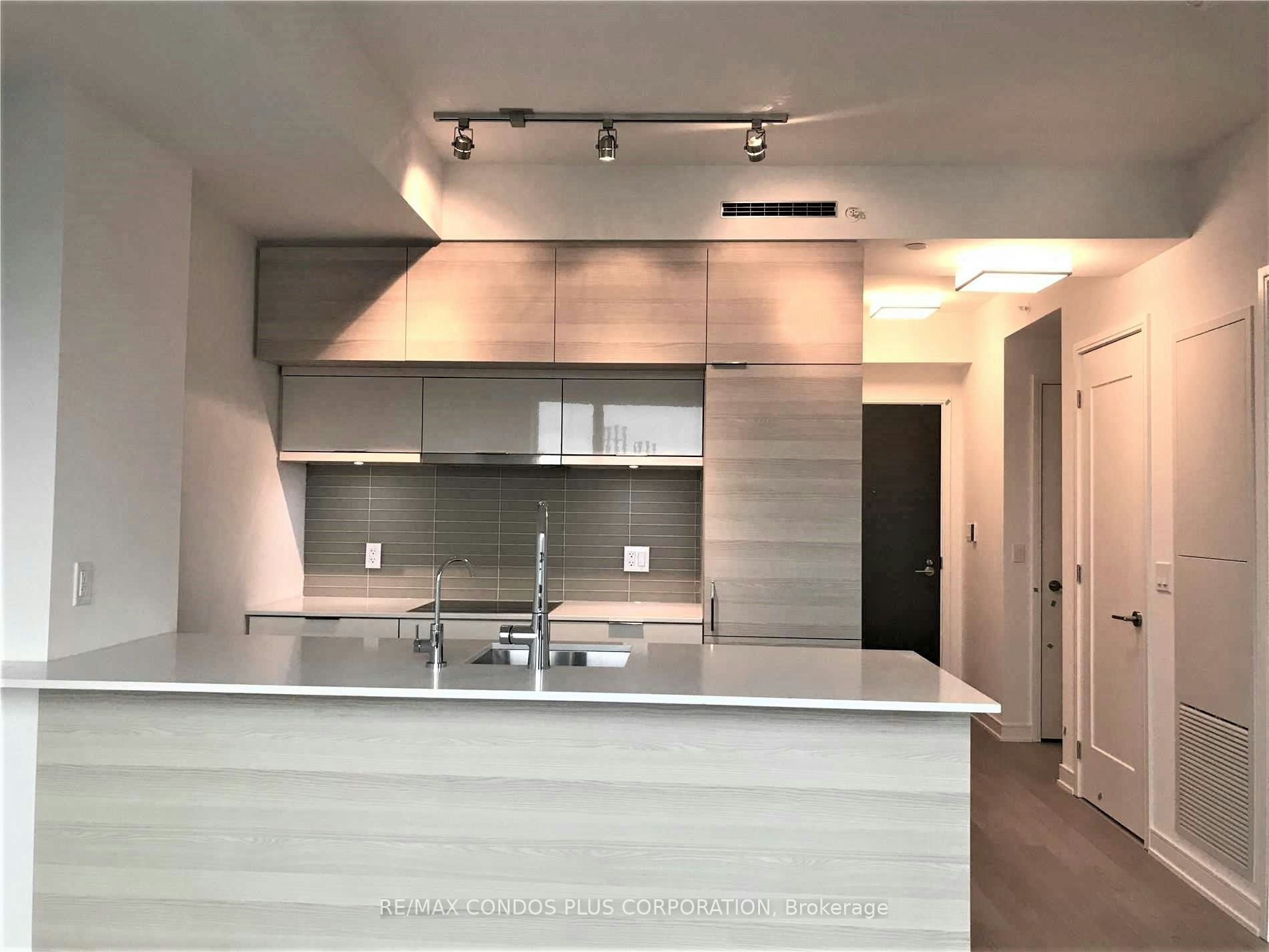 1907-88 Scott Street, Toronto, ON, M5E 0A9 - 2