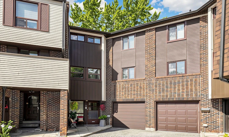 10 Turret Hillway Way