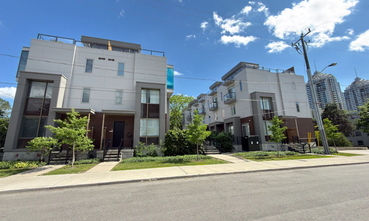 2-25 Dervock Crescent