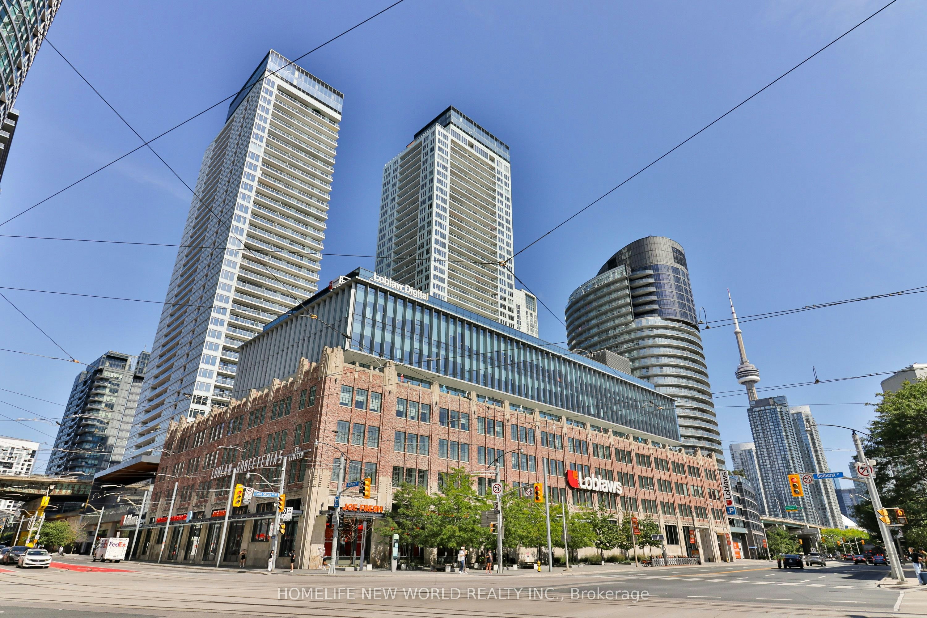 812-17 Bathurst Street, Toronto, ON, M5V 0N1
