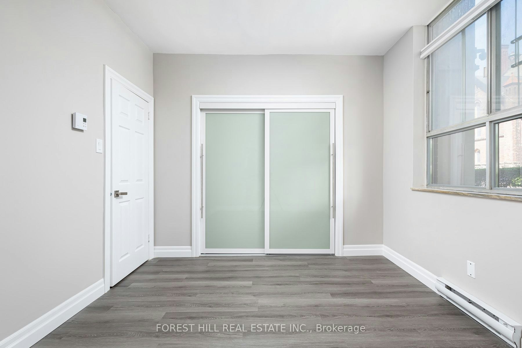102-34 Walmer Road, Toronto, ON, M5R 2W6 - 13