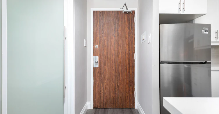 102-34 Walmer Road, Toronto, ON, M5R 2W6 - 3