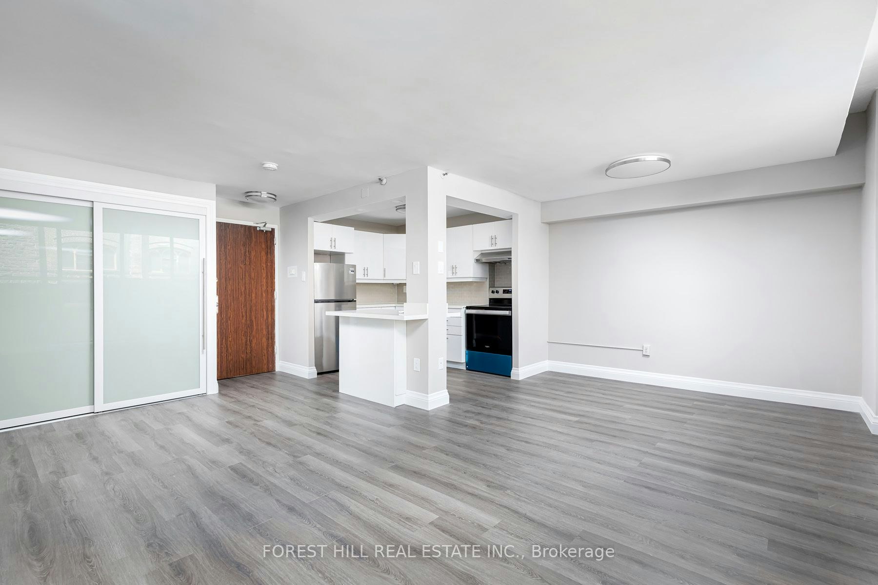 102-34 Walmer Road, Toronto, ON, M5R 2W6 - 4