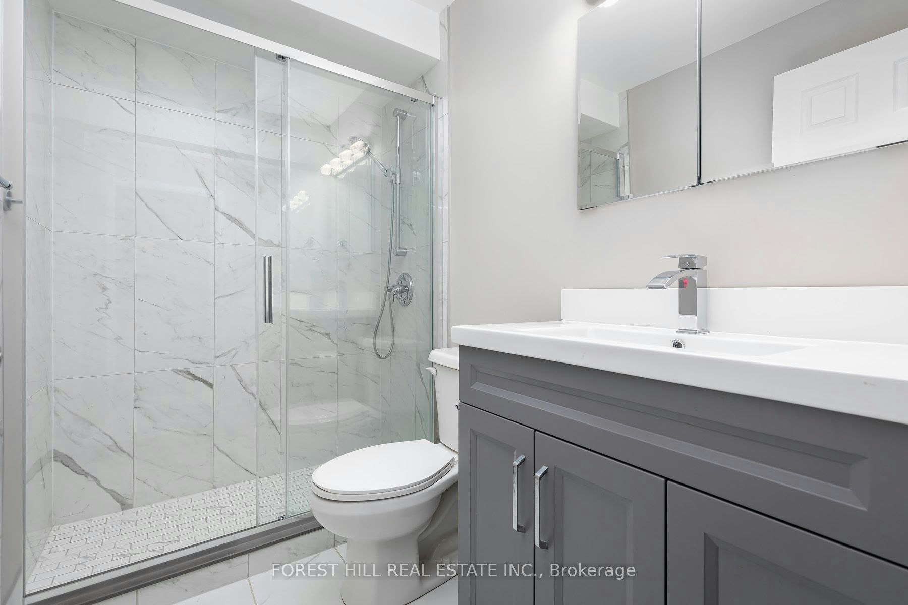 102-34 Walmer Road, Toronto, ON, M5R 2W6 - 17