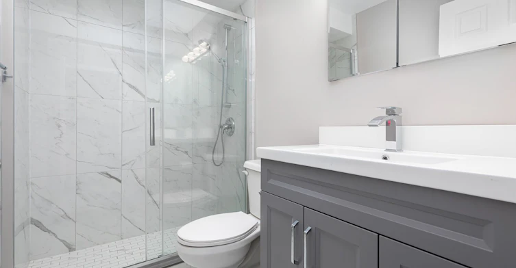 102-34 Walmer Road, Toronto, ON, M5R 2W6 - 17