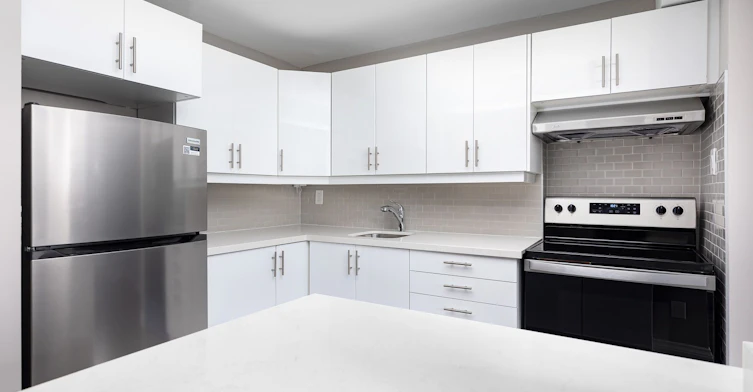 102-34 Walmer Road, Toronto, ON, M5R 2W6 - 11