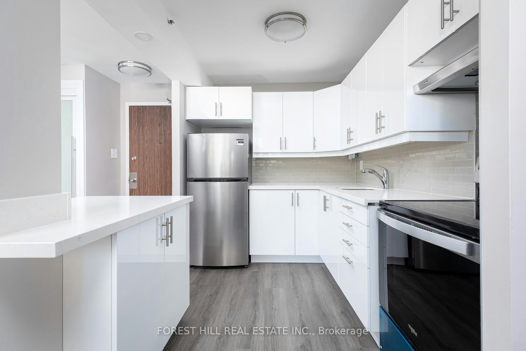 102-34 Walmer Road, Toronto, ON, M5R 2W6 - 12