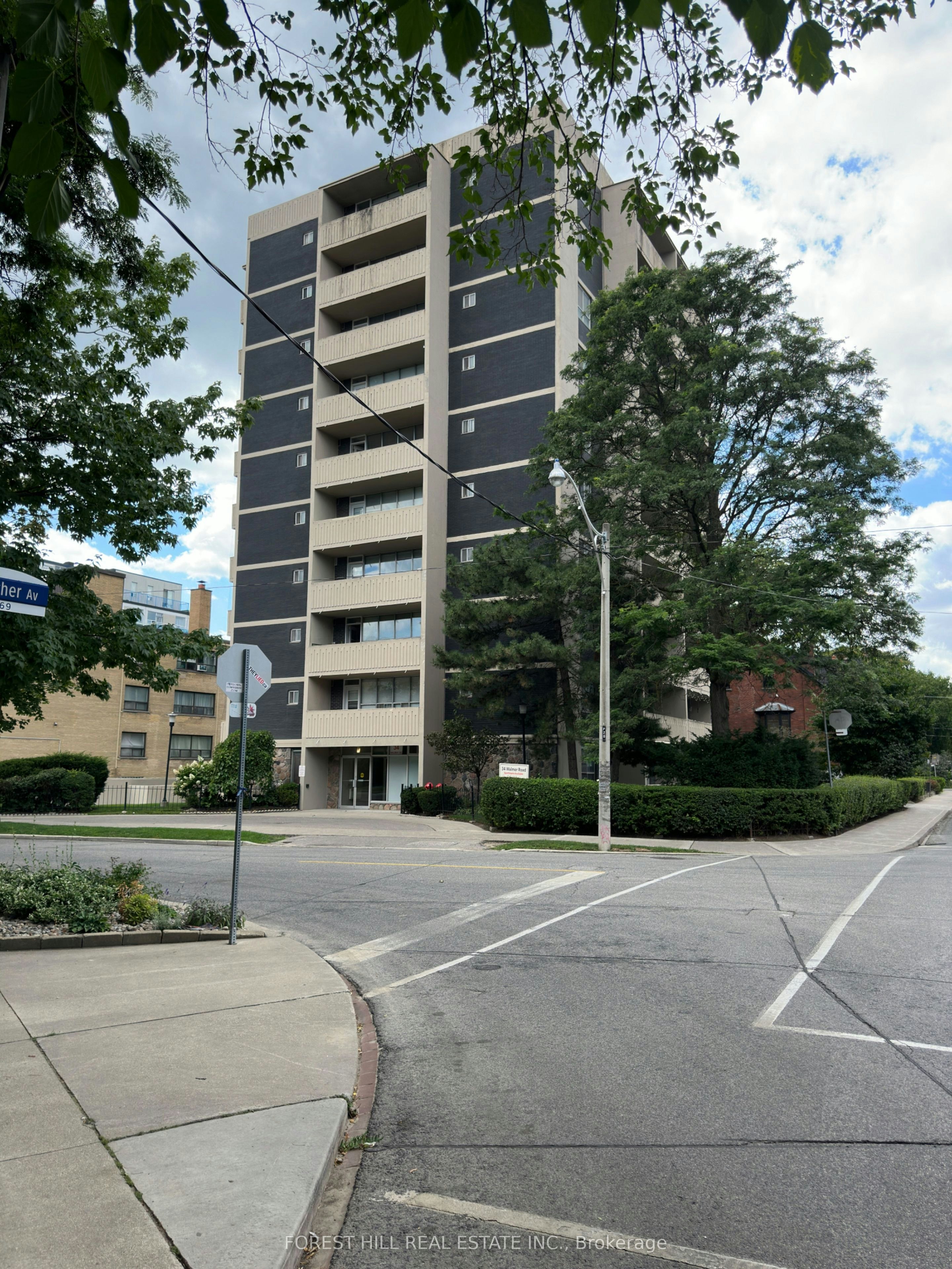 1001-34 Walmer Road, Toronto, ON, M5R 2W6 - 18