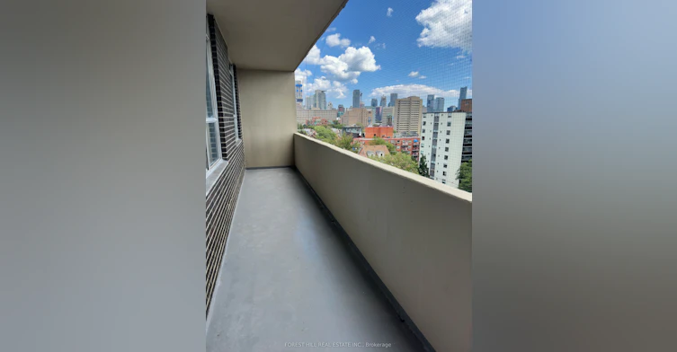 1001-34 Walmer Road, Toronto, ON, M5R 2W6 - 13