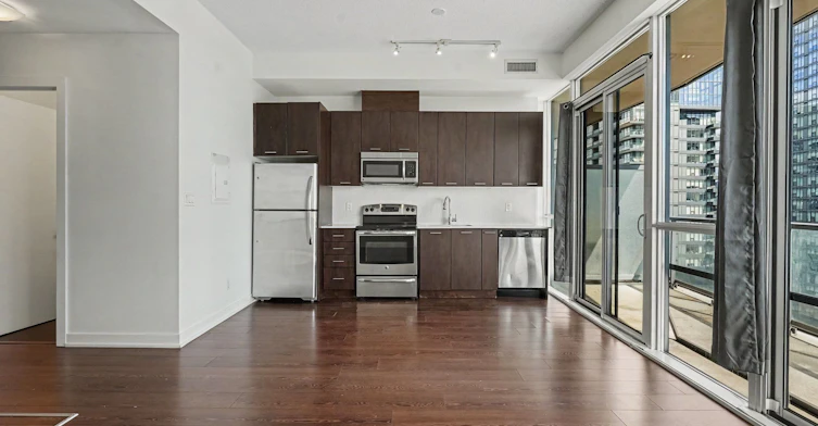 1510-20 Bruyeres Mews, Toronto, ON, M5V 0G8 - 4