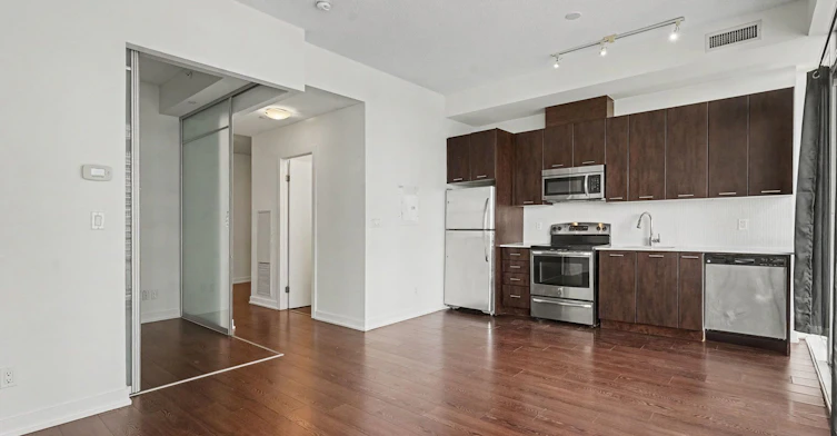 1510-20 Bruyeres Mews, Toronto, ON, M5V 0G8 - 5