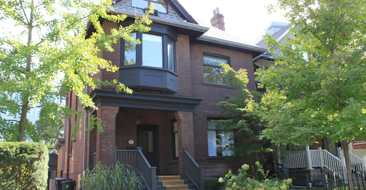 25 Chicora Avenue, Toronto, ON, M5R 1T7 - 2