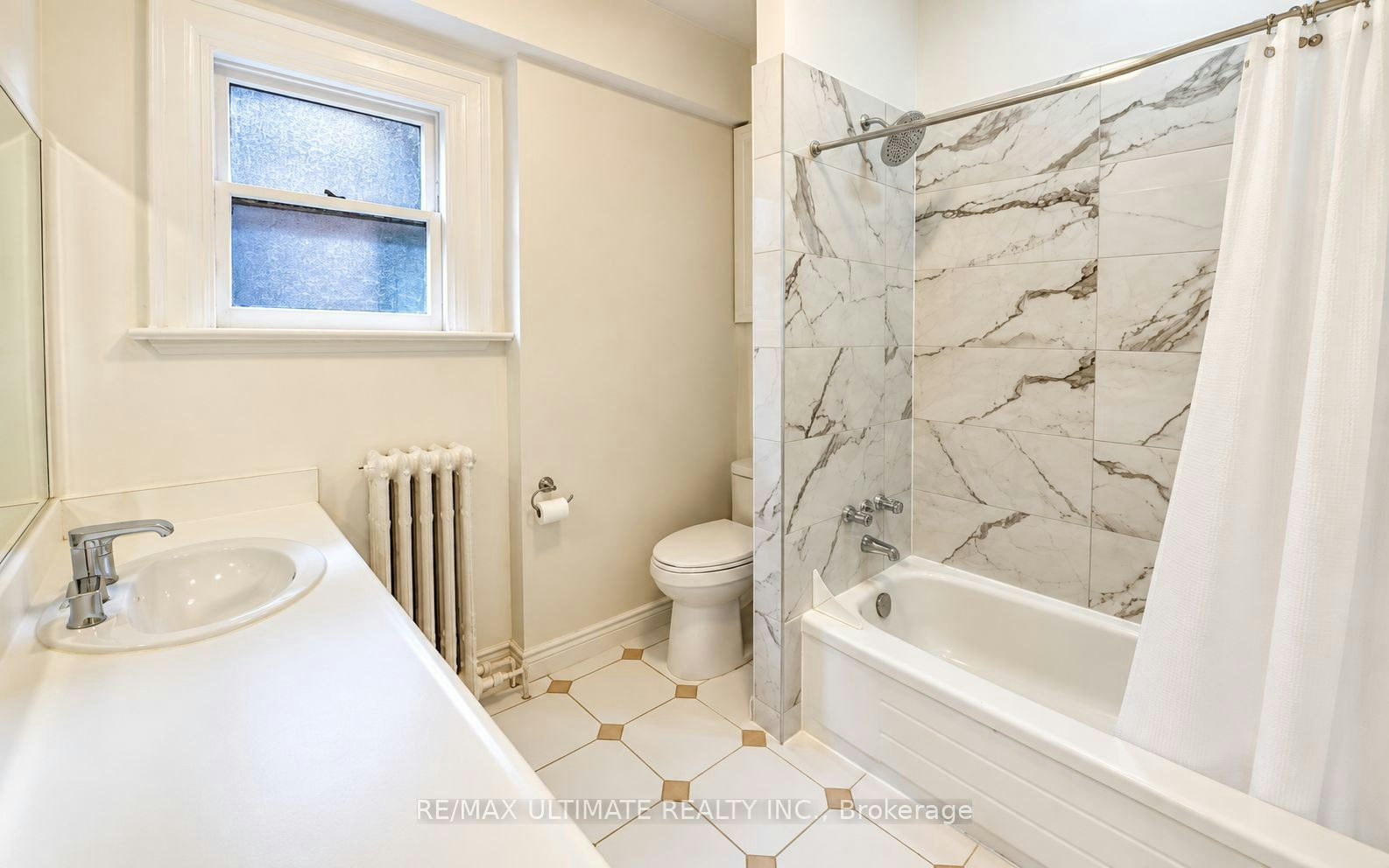 25 Chicora Avenue, Toronto, ON, M5R 1T7 - 25