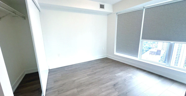 2319-585 Bloor Street E, Toronto, ON, M4W 0B3 - 9