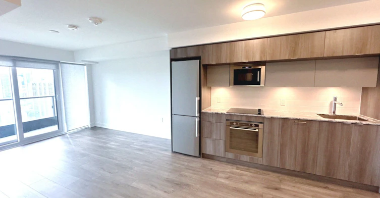 2319-585 Bloor Street E, Toronto, ON, M4W 0B3 - 4