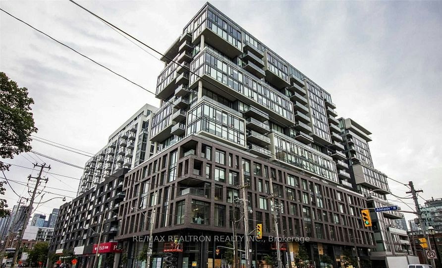 410-111 Bathurst Street, Toronto, ON, M5V 0M9