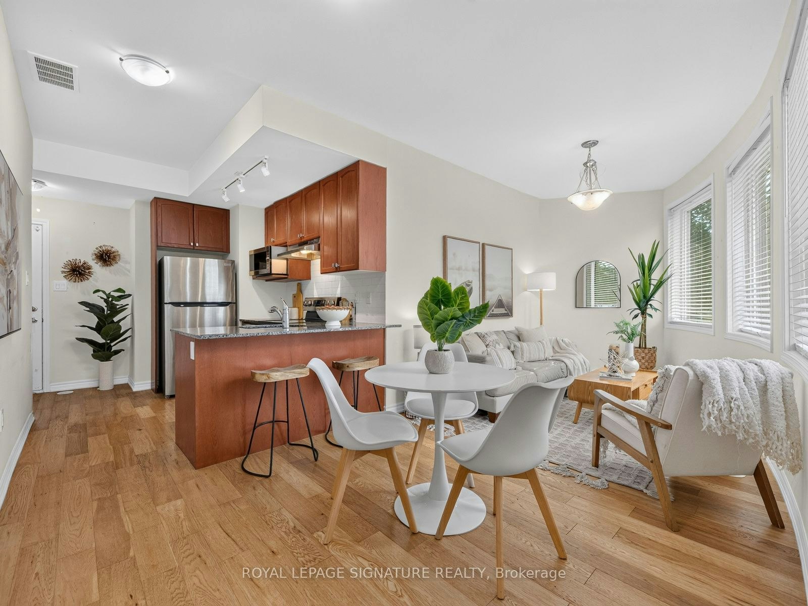 1972B Victoria Park Avenue, Toronto, ON, M3A 0A8
