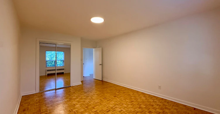 305-28 Upper Canada Drive, Toronto, ON, M2P 1R9 - 10