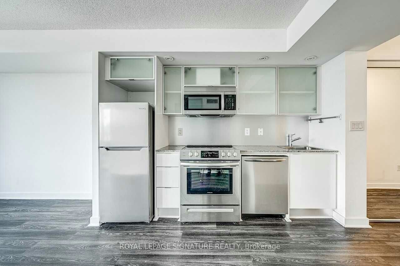 901-25 Telegram Mews, Toronto, ON, M5V 3Z1 - 6