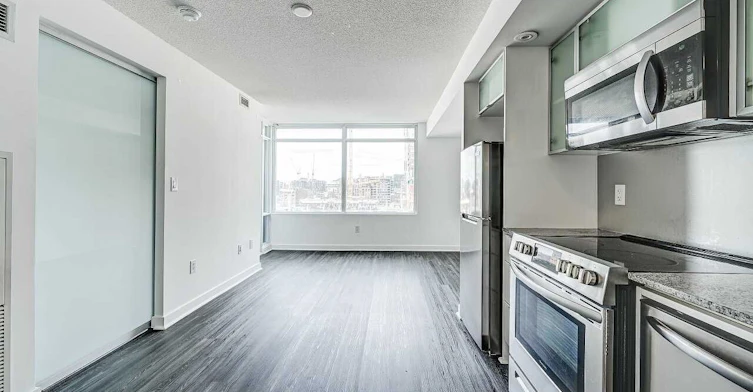901-25 Telegram Mews, Toronto, ON, M5V 3Z1 - 2