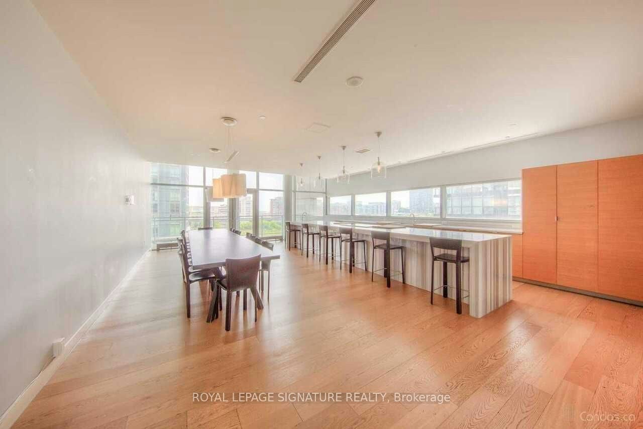 901-25 Telegram Mews, Toronto, ON, M5V 3Z1 - 12