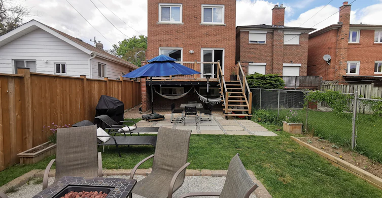 13 Mulberry Crescent, Toronto, ON, M6C 1N4 - 34