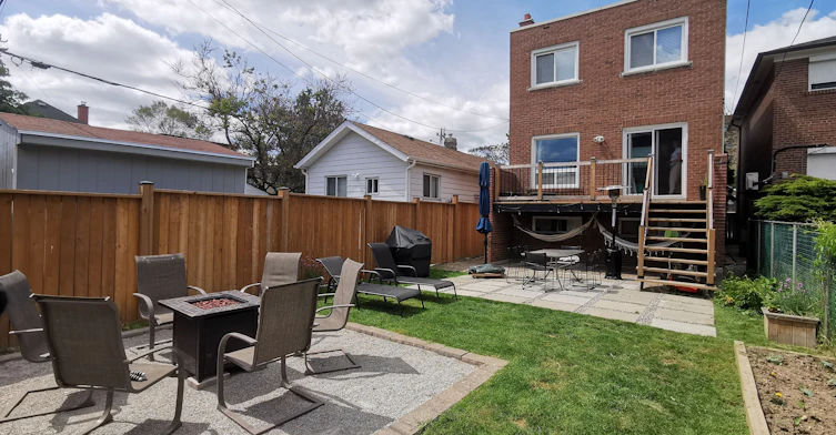 13 Mulberry Crescent, Toronto, ON, M6C 1N4 - 30