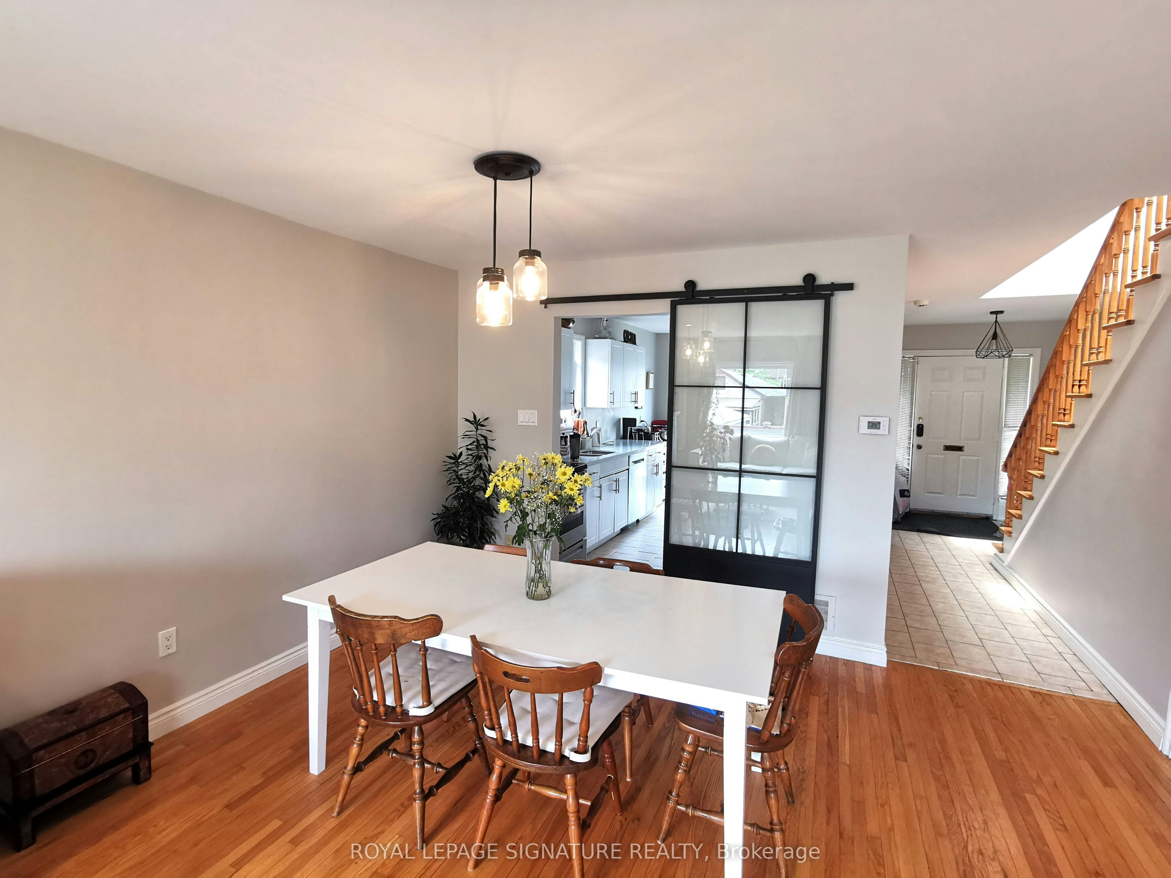 13 Mulberry Crescent, Toronto, ON, M6C 1N4 - 6