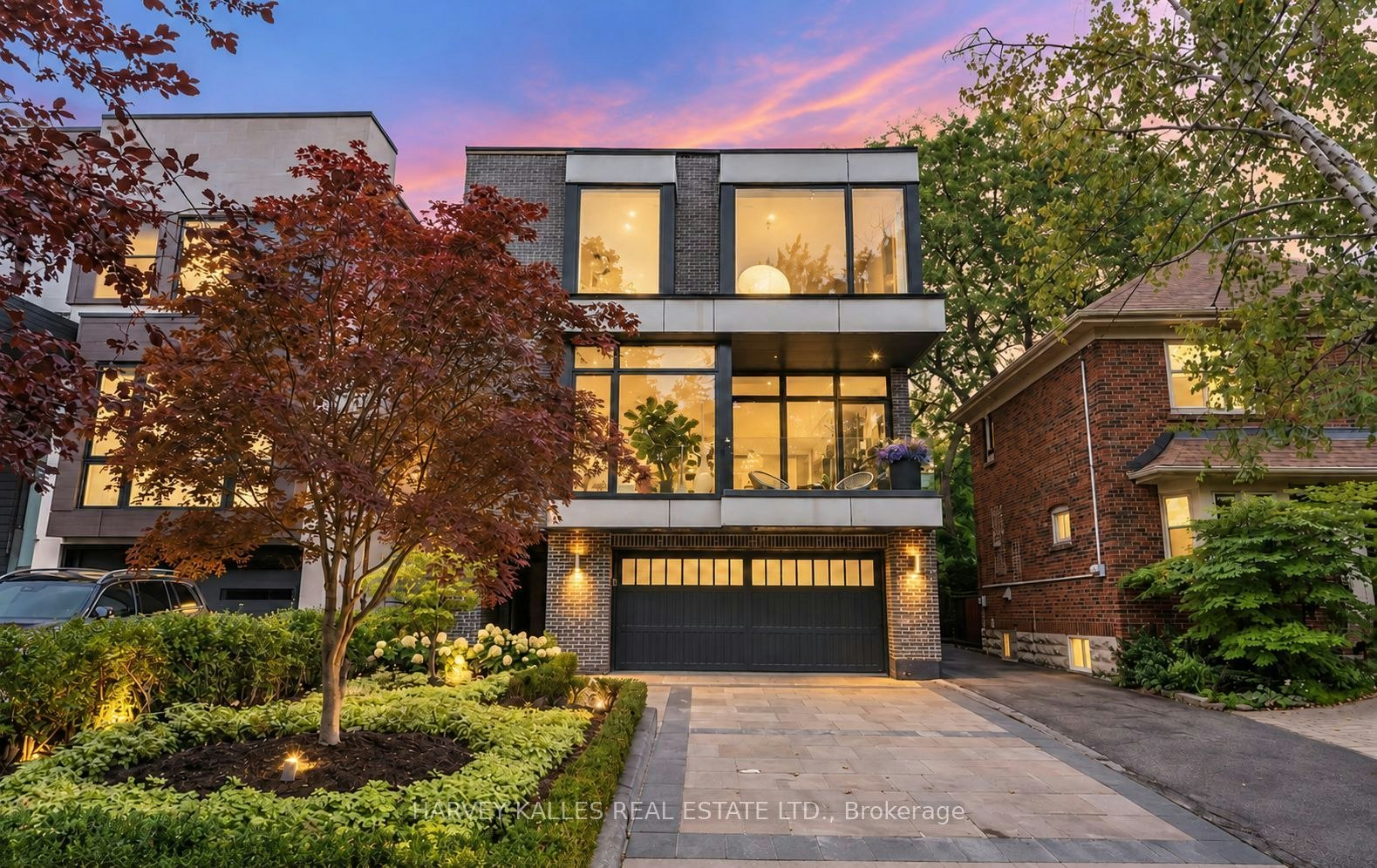 33 Tarlton Road, Toronto, ON, M5P 2M6
