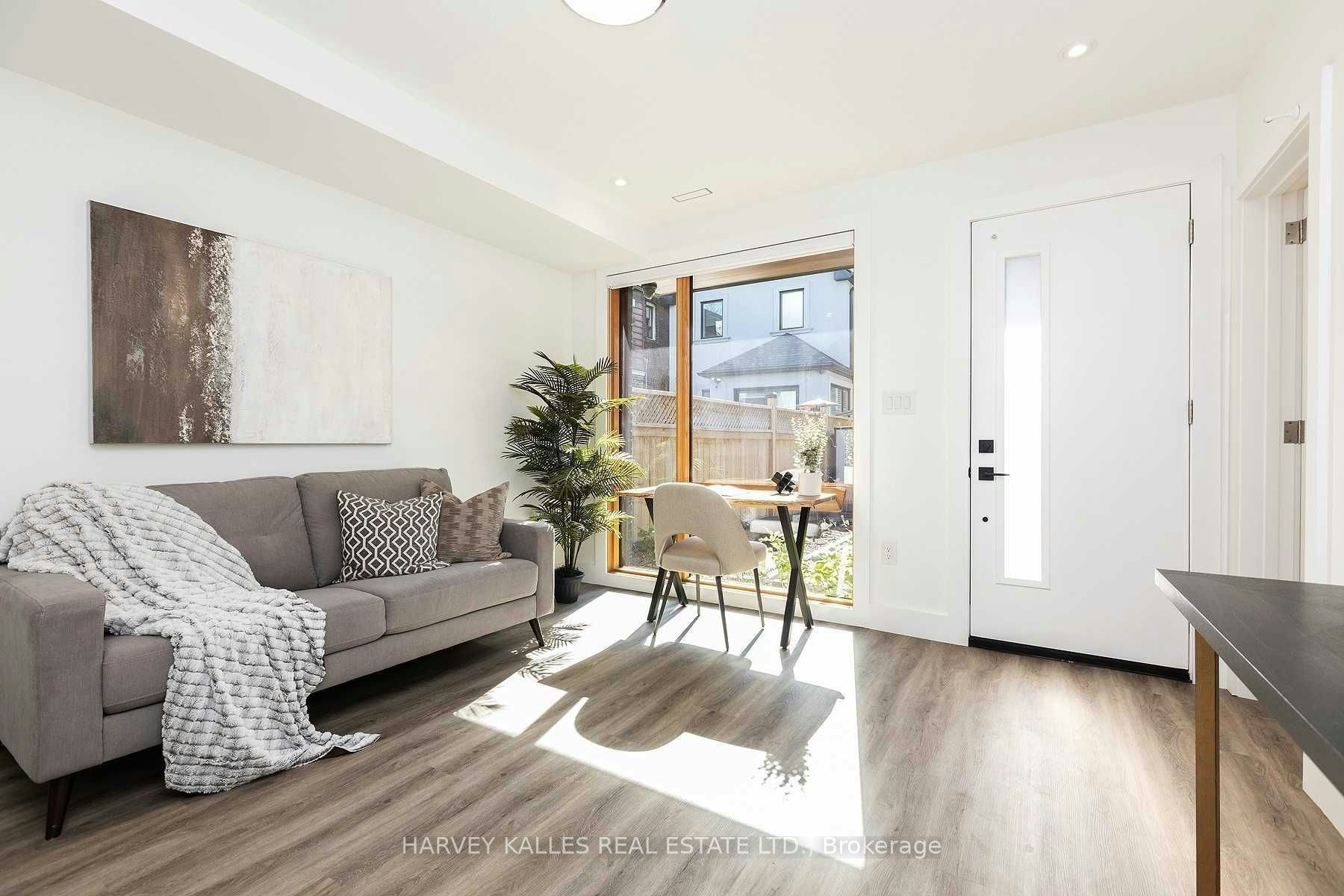 165R Wychwood Avenue, Toronto, ON, M6C 2T4 - 5