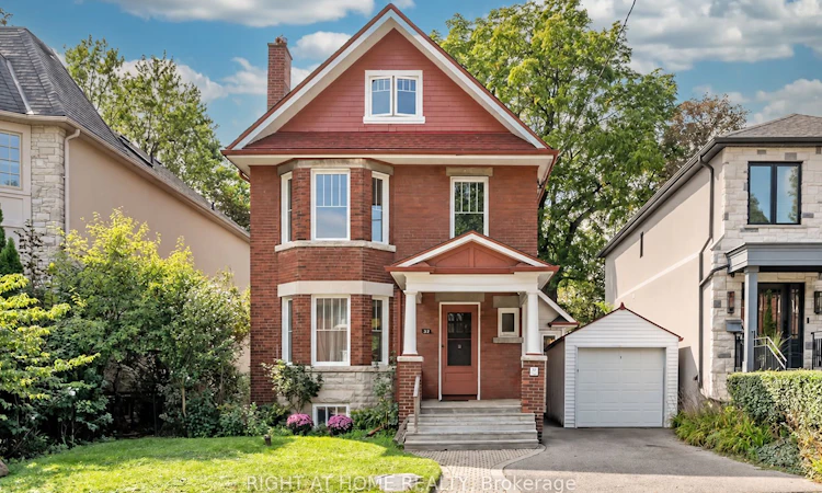 32 Belcourt Road