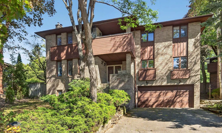 11 Paris Court